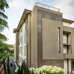 ** Apartahotel San Leonardo Italia