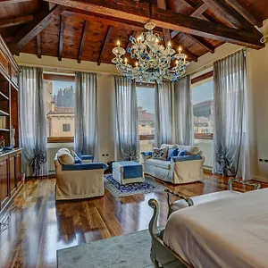 Relais Ponte Pietra 2*, Verona Itália